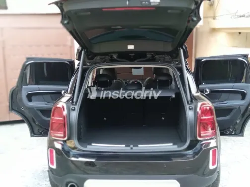 مينى كانترى مان 2022 أبيض مستعملة للبيع - 2