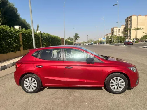 سيات ابيزا 2020 أبيض مستعملة للبيع - 4