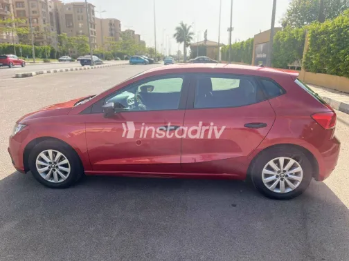 سيات ابيزا 2020 أبيض مستعملة للبيع - 7