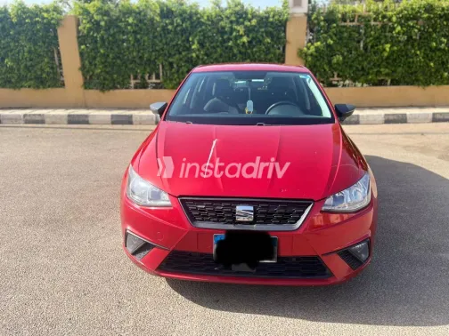 سيات ابيزا 2020 أبيض مستعملة للبيع - 8