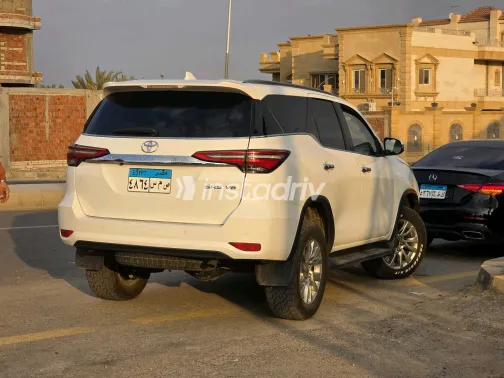 Toyota Fortuner 2024 White Used for Sale - 6