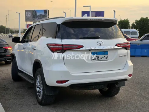 Toyota Fortuner 2024 White Used for Sale - 8