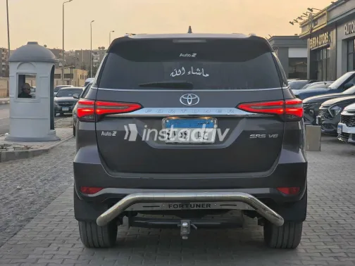 تويوتا فورتشنر 2022 أبيض مستعملة للبيع - 10