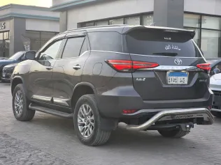 تويوتا فورتشنر 2022 أبيض مستعملة للبيع