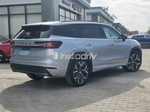 سكودا كودياك 2025 أبيض مستعملة للبيع - 1