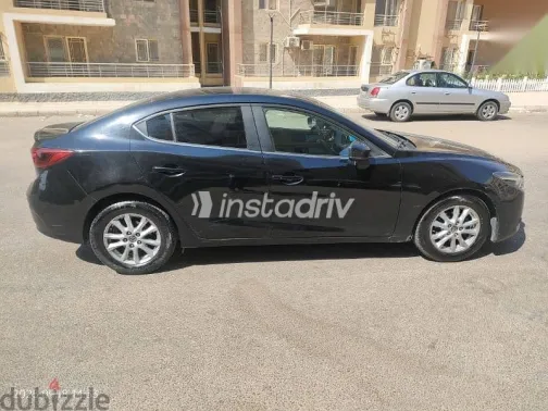 مازدا 3 2019 أسود مستعملة للبيع - 1