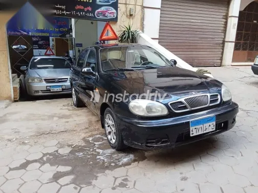 دايو لانوس 2002 أسود مستعملة للبيع - 2
