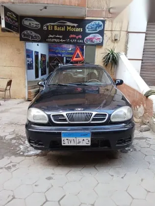 دايو لانوس 2002 أسود مستعملة للبيع