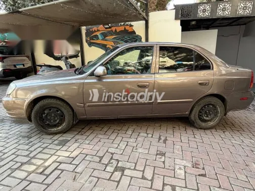 Hyundai Verna 2017 White Used for Sale - 4