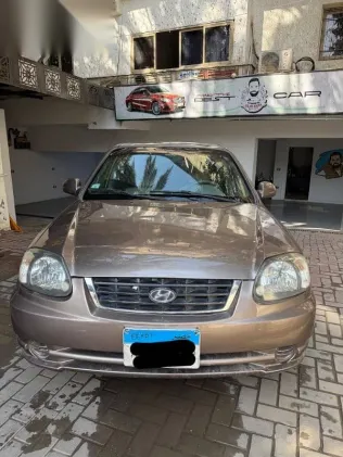 هيونداي فيرنا 2017 أبيض مستعملة للبيع