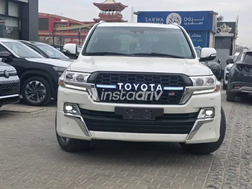 Toyota Land Cruiser 2021 White Used for Sale - 2