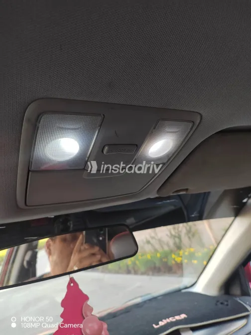 Mitsubishi Lancer 2002 White Used for Sale - 7