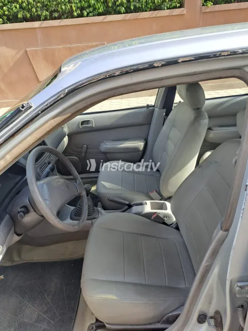 تويوتا كورولا 1990 أبيض مستعملة للبيع - 5