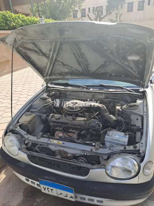 تويوتا كورولا 1990 أبيض مستعملة للبيع - 8