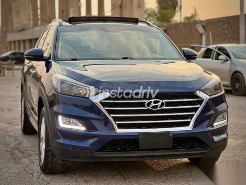 هيونداي توسان 2019 أزرق غامق مستعملة للبيع - 2