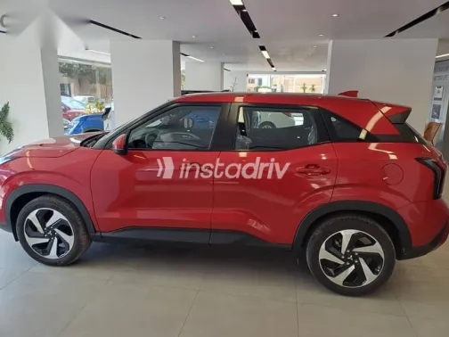 ميتسوبيشي اوت لاندر 2025 أحمر جديدة للبيع - 2