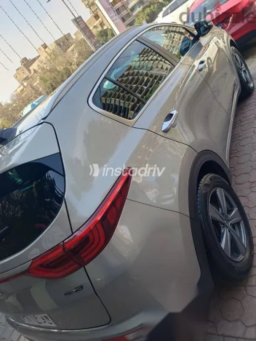 Kia Sportage 2016 Gold Used for Sale - 1