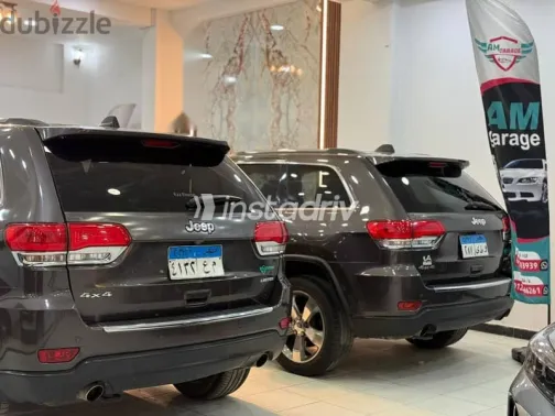 جيب شيروكي 2016 رمادي مستعملة للبيع - 1
