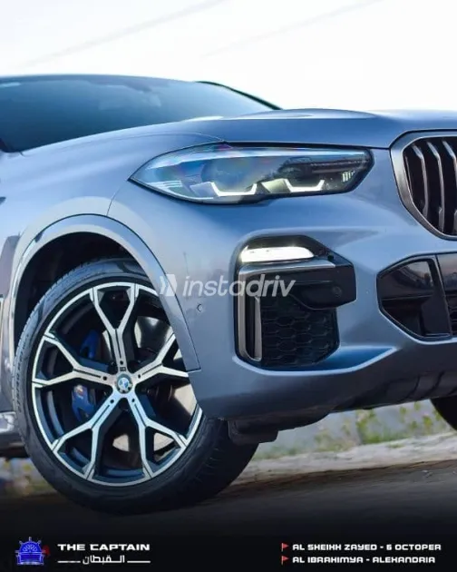 BMW X5 2021 Gray Used for Sale - 5