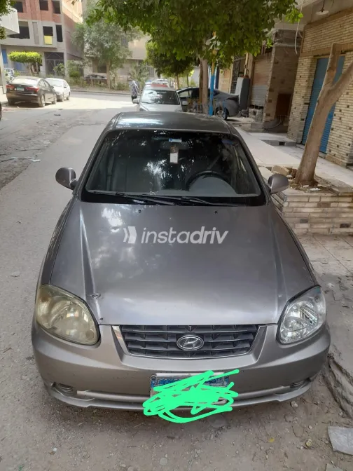 هيونداي فيرنا 2013 أبيض مستعملة للبيع - 3