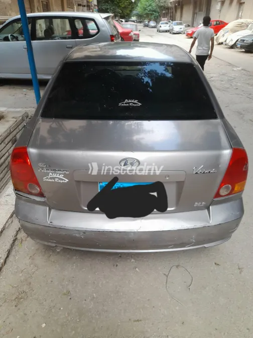 هيونداي فيرنا 2013 أبيض مستعملة للبيع - 5