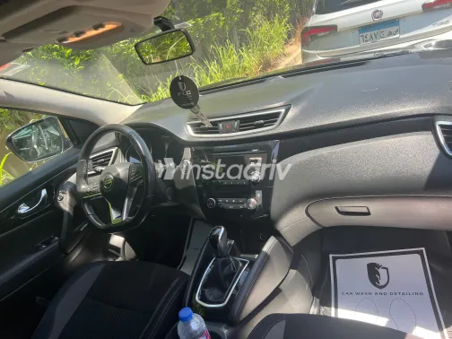 نيسان قشقاي 2020 أبيض مستعملة للبيع - 2