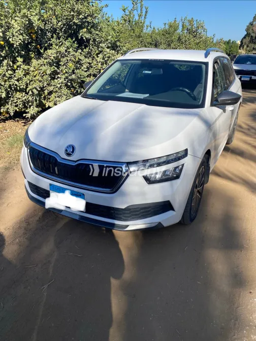 سكودا كاميك 2021 أبيض مستعملة للبيع - 1