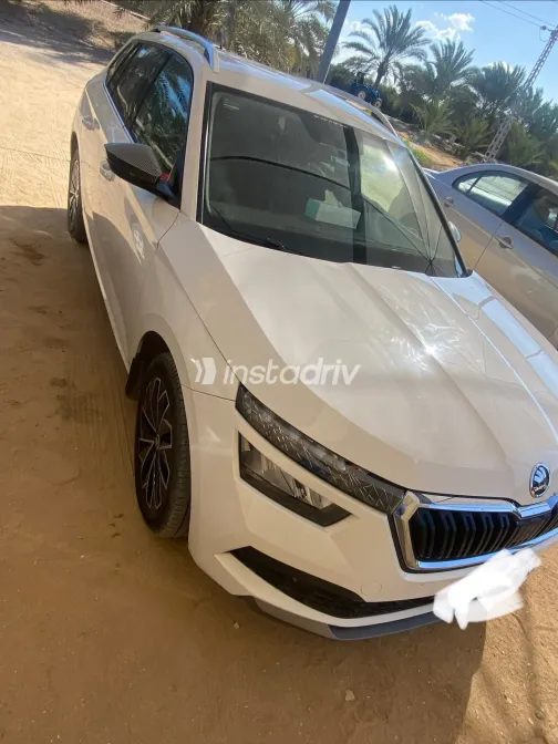 سكودا كاميك 2021 أبيض مستعملة للبيع - 4