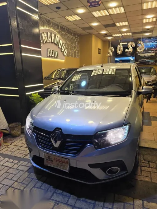 Renault Logan 2020 Gray Used for Sale - 1