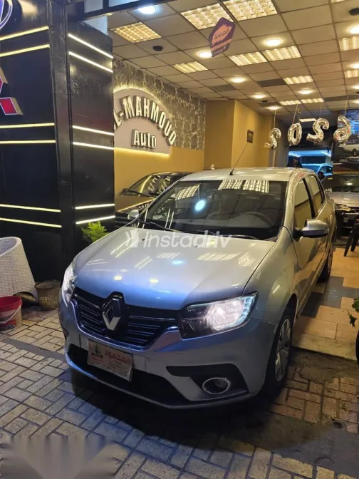 Renault Logan 2020 Gray Used for Sale - 4