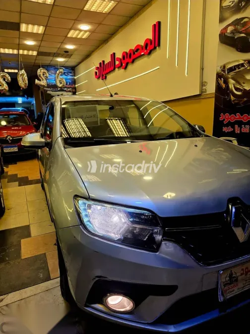 Renault Logan 2020 Gray Used for Sale - 6