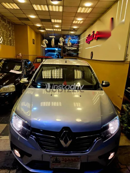Renault Logan 2020 Gray Used for Sale - 7