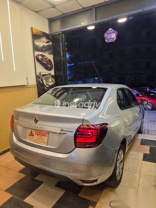 Renault Logan 2020 Gray Used for Sale - 8