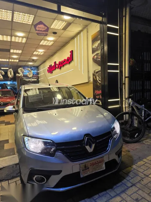 Renault Logan 2020 Gray Used for Sale - 9
