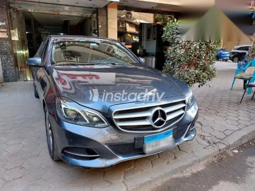مرسيدس E 200 2015 رمادي مستعملة للبيع - 1