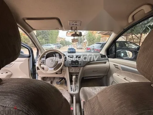 سوزوكى ارتيجا 2015 فضي مستعملة للبيع - 1
