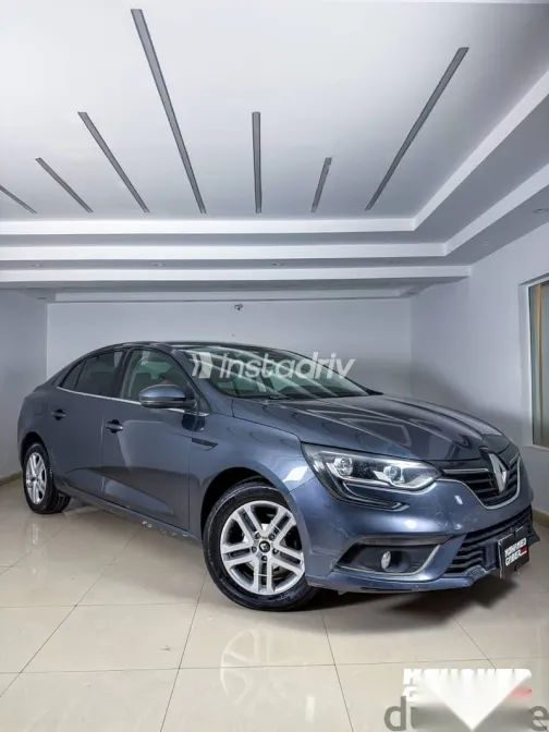 رينو ميجان 2020 أزرق غامق مستعملة للبيع - 2