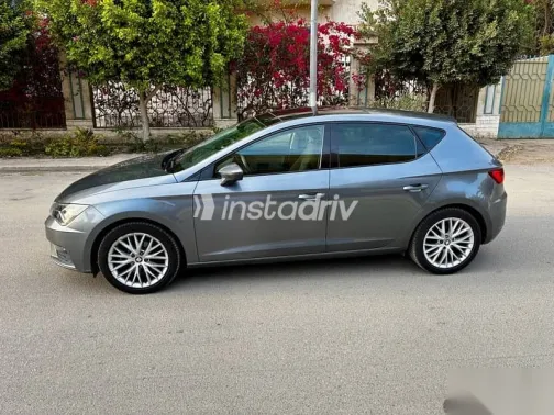 سيات ليون 2018 رمادي مستعملة للبيع - 5