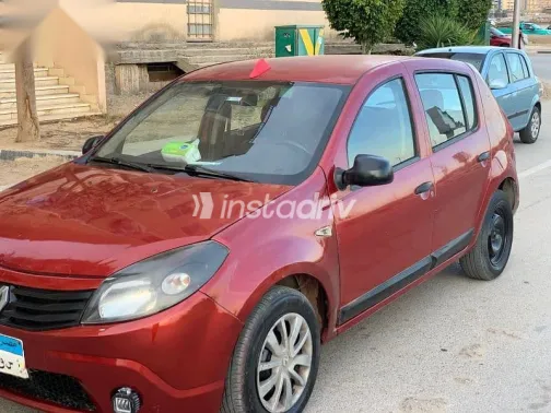 رينو سانديرو 2012 أحمر مستعملة للبيع - 2
