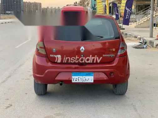 رينو سانديرو 2012 أحمر مستعملة للبيع - 4