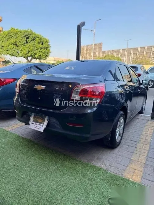 شيفروليه أوبترا 2022 رمادي مستعملة للبيع - 6