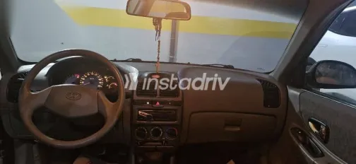 هيونداي فيرنا 2012 أسود مستعملة للبيع - 6