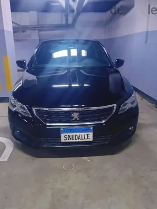 بيجو 301 2022 أسود مستعملة للبيع