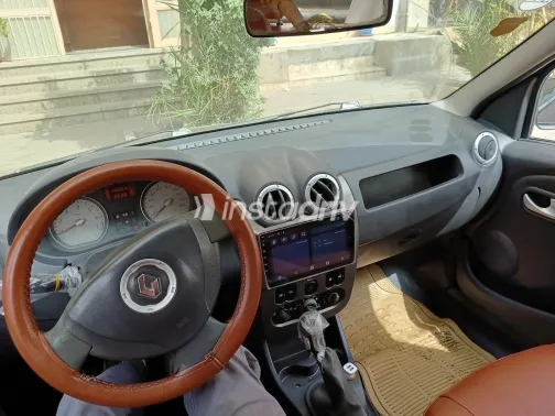 رينو لوجان 2010 أبيض مستعملة للبيع - 4