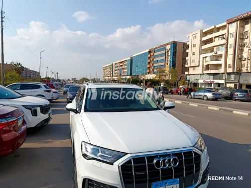 Audi Q7 2022 White Used for Sale - 2