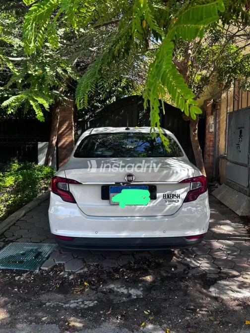 فيات تيبو 2018 أبيض مستعملة للبيع - 1