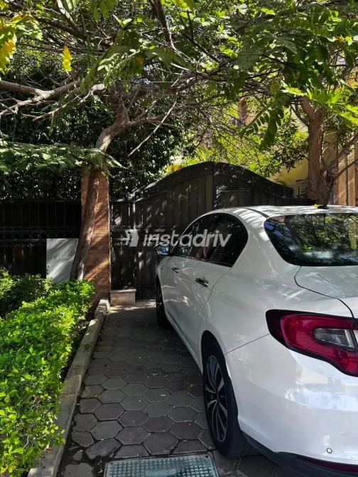 فيات تيبو 2018 أبيض مستعملة للبيع - 3