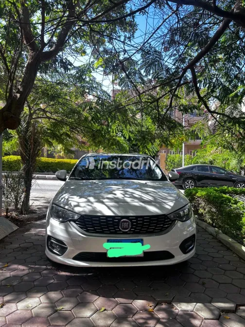 فيات تيبو 2018 أبيض مستعملة للبيع - 4