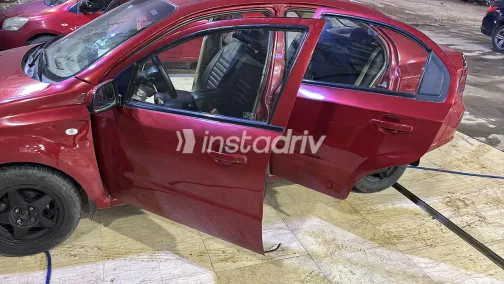 شيفروليه افيو 2011 أبيض مستعملة للبيع - 2