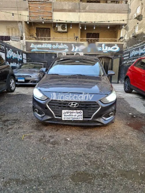 هيونداي اكسنت RB 2021 رمادي مستعملة للبيع - 1